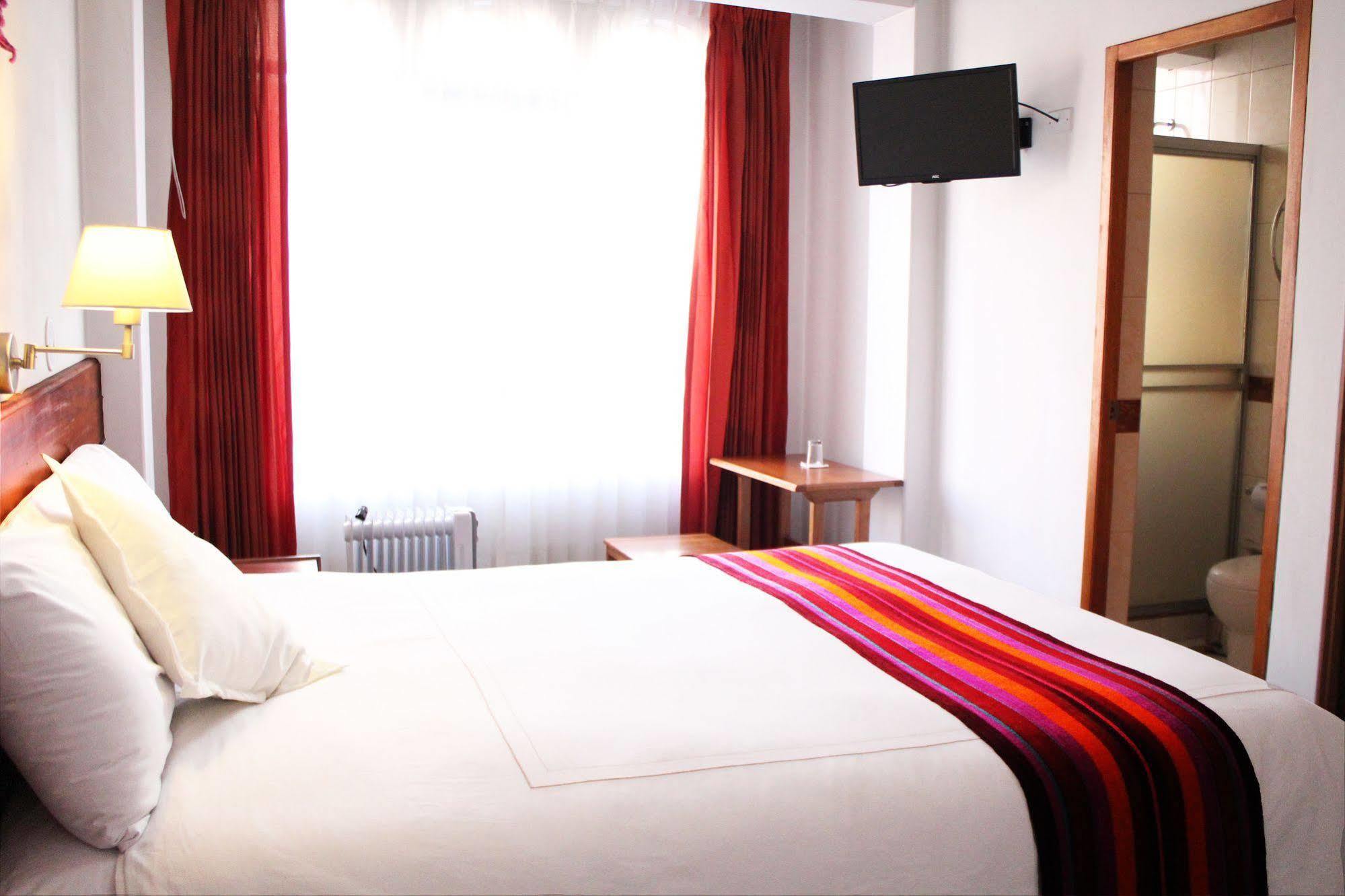 Cantuta Inn ปูโน ภายนอก รูปภาพ